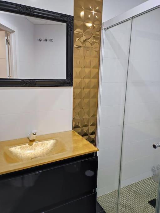 Luminoso Apartamento Con Garaje En El Centro Malaga Zewnętrze zdjęcie